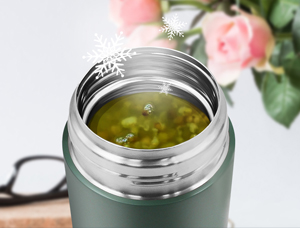 Why are the sales of thermos food jar better in the hot summer?